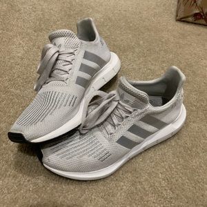 Adidas Swift Run